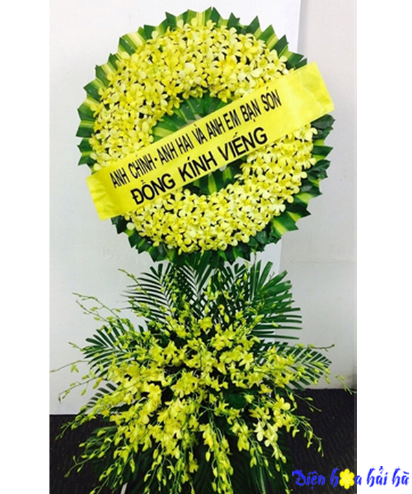 Vòng hoa viếng đám ma - Biểu tượng tôn kính và an ủi người thân xấu số